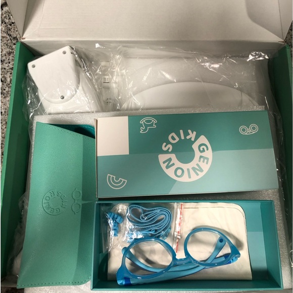 NWT GENION  Everywhere Lap Desk With Blue Light Glasses & Clip On Lamp - Picture 2 of 15